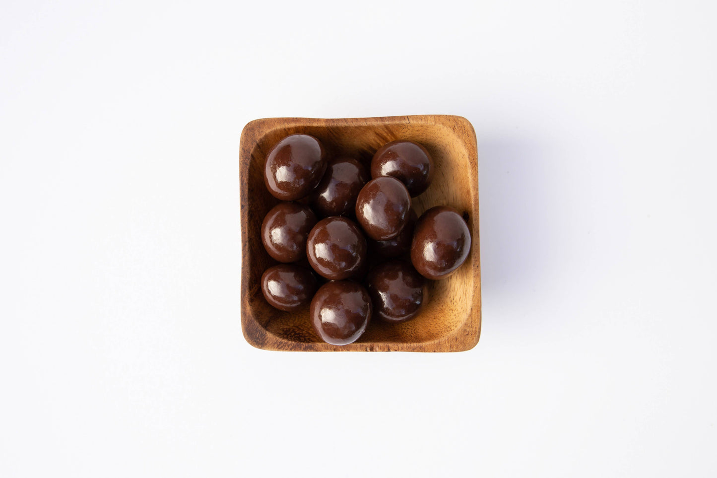 Organic Macadamias with Milk Chocolate (4.5oz)
