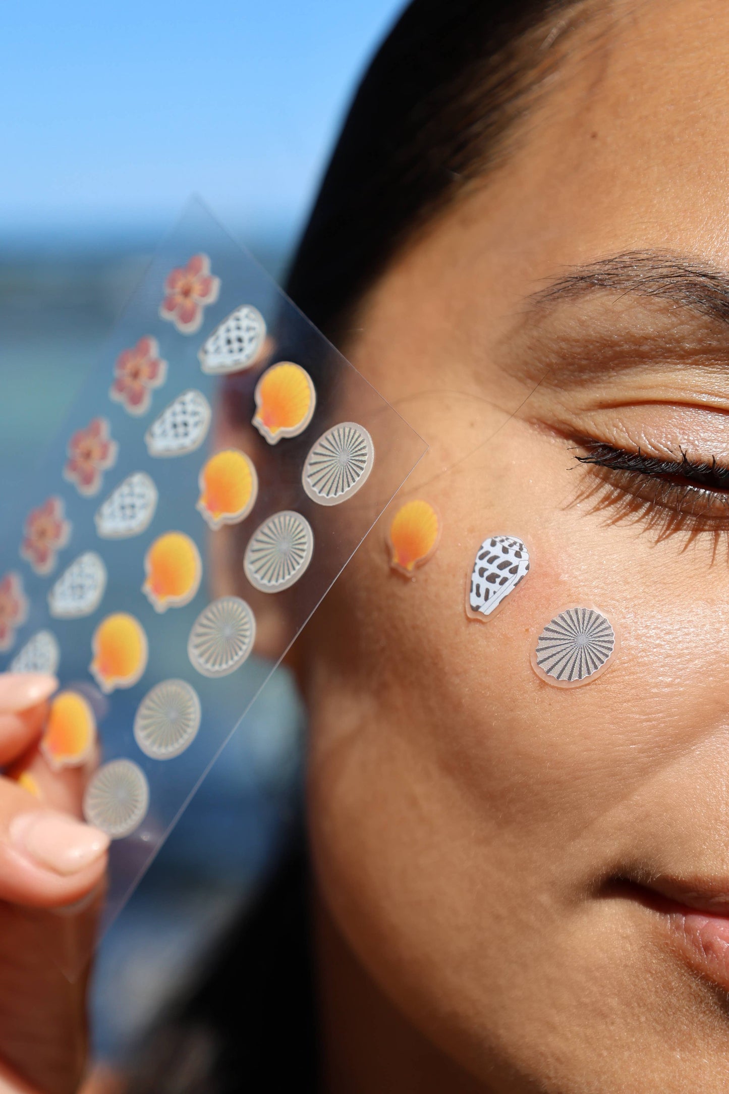 Kauwela pimple patches