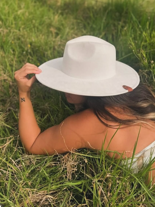 Welo: Suede Hat
